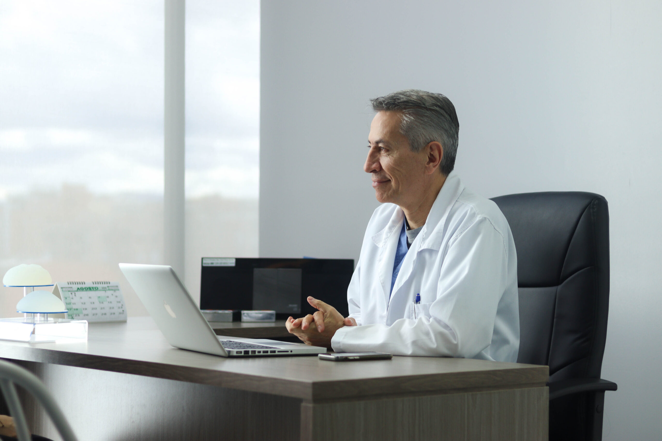 Dr. Luis Nieto